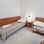 Cks - Centrum Konferencyjno-szkoleniowe Cs Natura Tour Hostal *