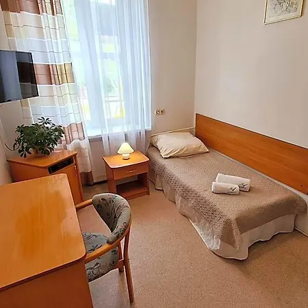Hostal Cks - Centrum Konferencyjno-szkoleniowe Cs Natura Tour Breslavia
